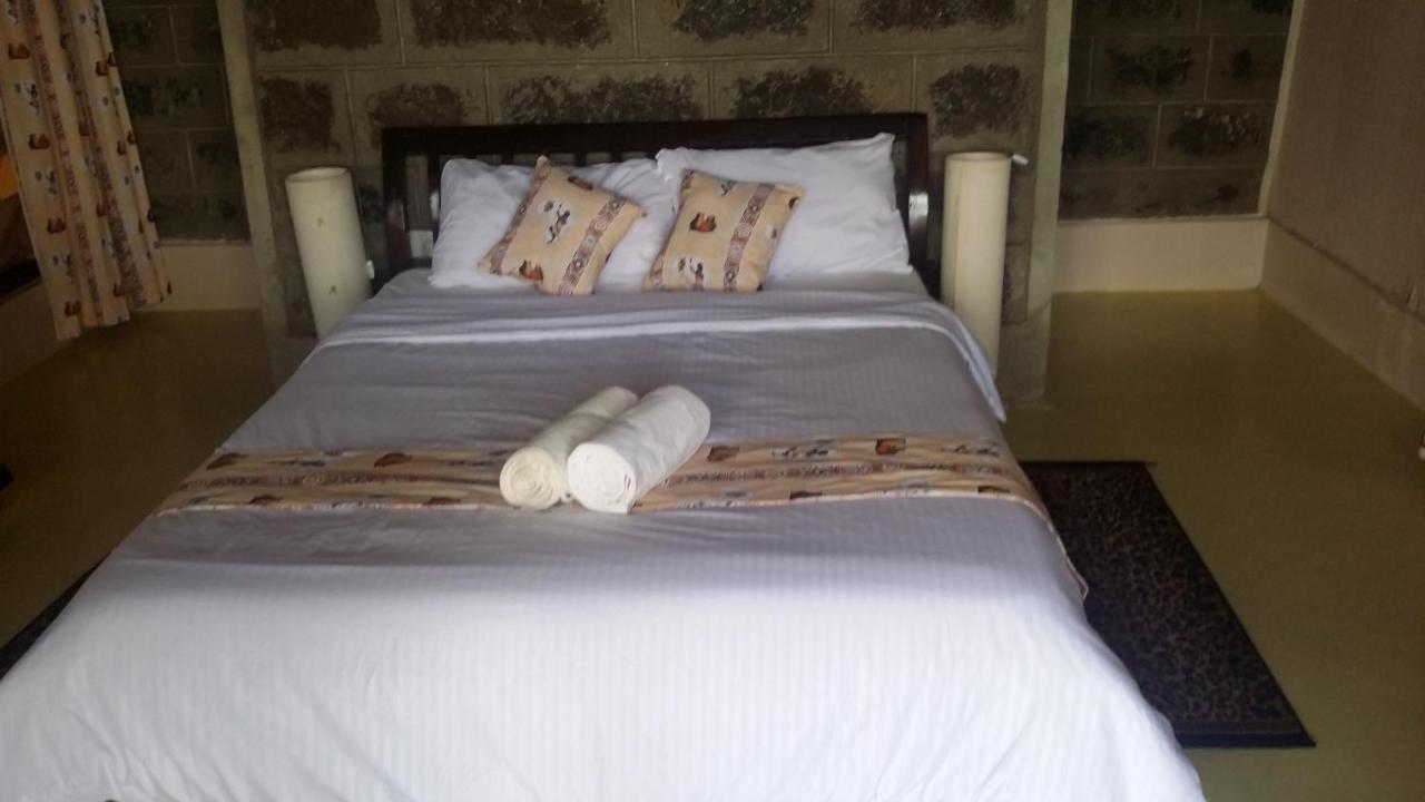 Maili Saba Camp Villa Nakuru Dış mekan fotoğraf