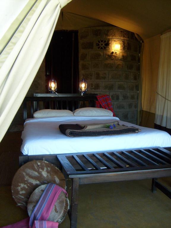 Maili Saba Camp Villa Nakuru Oda fotoğraf